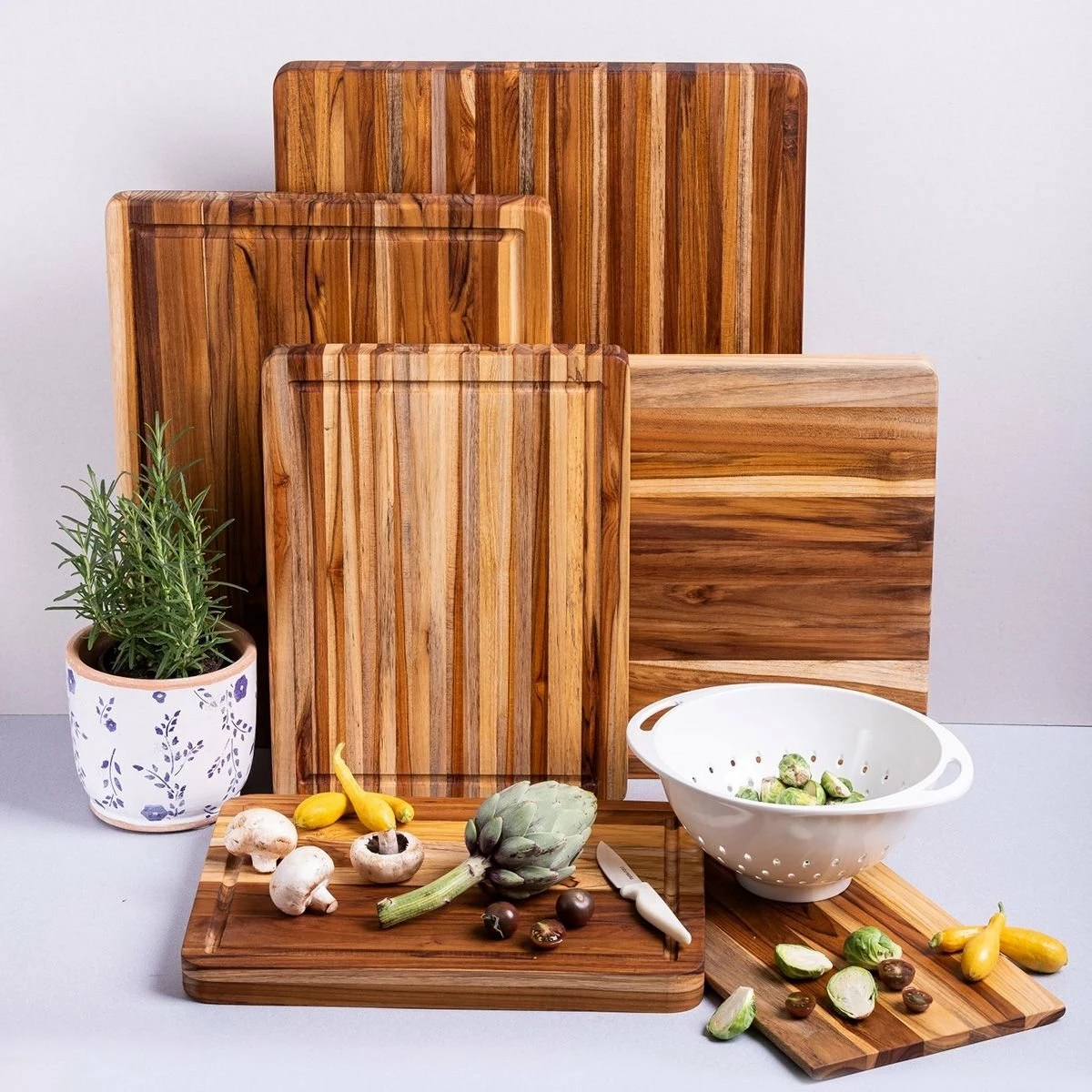 TeakHaus Edge Grain Cutting Board W/Hand Grip + Juice Canal (Rectangle) | 20" X 15" X 1.5" With Board Seasoning Stick 5 TeakHaus Edge Grain Cutting Board W/Hand Grip + Juice Canal (Rectangle) | 20" X 15" X 1.5" With Board Seasoning Stick - Image 3