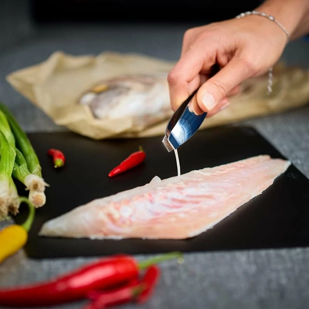 Rosle Fishbone Tongs 4 Rosle Fishbone Tongs - Image 2