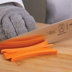 Mercer Cutlery MercerMax Cut-Resistant Glove | Small 10 Mercer Cutlery MercerMax Cut-Resistant Glove | Small -Outlet Utensils Store mercermax cut resistant glove usage4 2